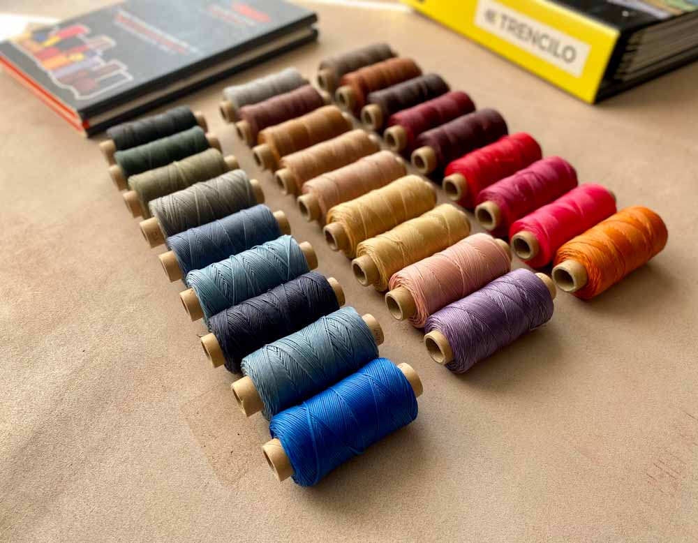 Вощеные нитки Trencilo 0,8 мм